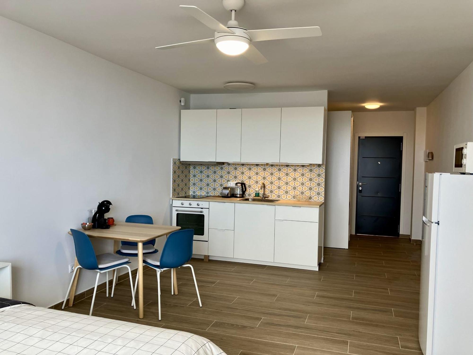 Costa Adeje - Modern Apartment With Terrace Views Of Ocean & Sunset Eksteriør billede